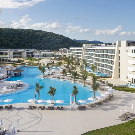 Ocean Coral Spring Resort - All Inclusive Отели в г. Коррал Спринг