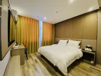Grand Hyatt Silk Road Hotels near Zhundong Night Market