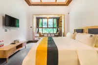Fengyuan Homestay - พร้อมระเบียง