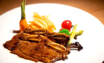 3. HOTEL35 ..