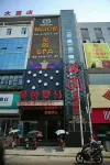 Golden Roman Hotel Yunxi District Hotels near Yunxi Station