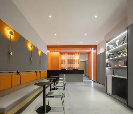 Le Ju Hotel (Zhengzhou high tech National University Science Park store) Отели рядом с достопримечательностью «Zhengzhou Huanghe Nursing Vocational Institute»