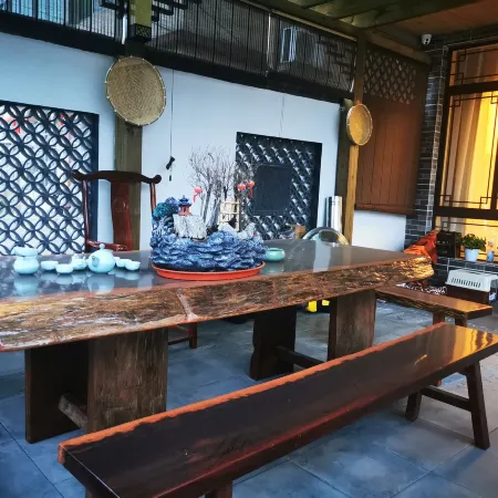Tianqingjiang Boutique B&B