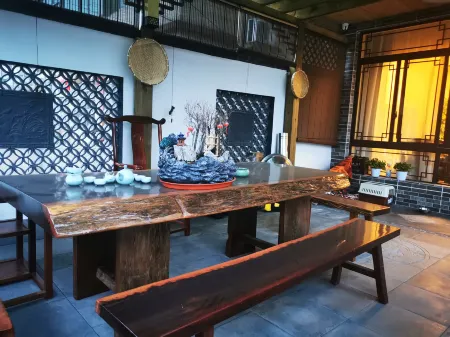 Tianqingjiang Boutique B&B