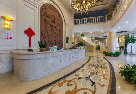 호텔 로비 이미지