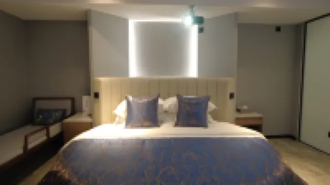 Holiday Inn Altay Golden Bridge Hotels near Altai Mountain Hot Spring National Forest Park