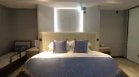 Holiday Inn Altay Golden Bridge
