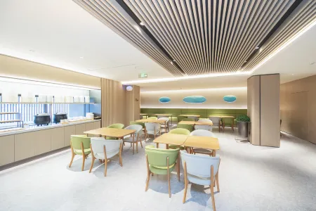 JI Hotel (Donghai Shuijingcheng) Отели в г. Дунхай