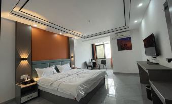 Modern Boutique Apartment