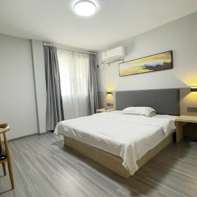 New Seven Days Hotel (Jiaxing Yuehe Historical Street Branch) Hotels near Nanhu Revolution Memorial Hall