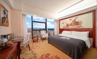 Vienna Hotel (Zunyi Xinpu Riyuexingcheng Branch)