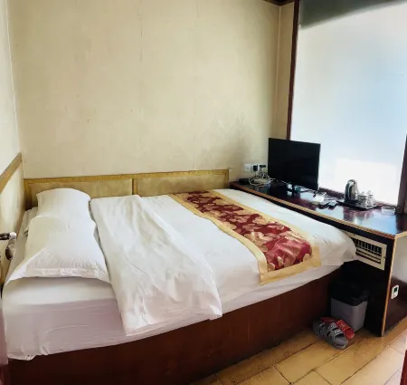 Ruyi Hotel, Ruo'ergai Dongga