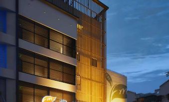 Fillmore Hotel (Shanghai Hongqiao Airport National Exhibition and Convention Center)