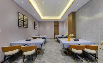 Joy Hotel