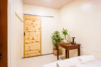 ALONA BEACH SIDE INN Hotels in Панглао