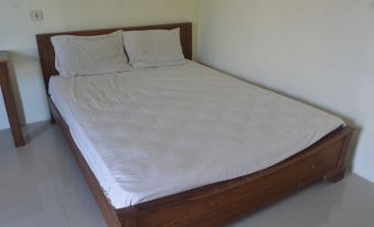 OYO 92880 Wisma Nusantara Near SD Gmim Wiau Lapi