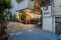 Pu'er Jingshangjing Inn