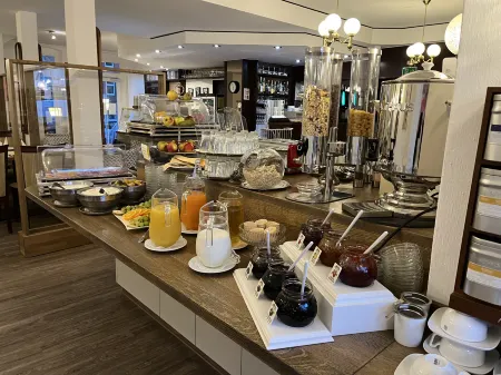 Hotel Rosengarten Отели в г. Бад-Зальцуфлен