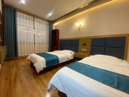 Xiahe Gangjian Xuzeng Hotel Отели рядом с достопримечательностью «White Rock Cliffs»