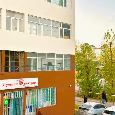 Apartment 44, spacious living area, separate kitchen & 1 bedroom