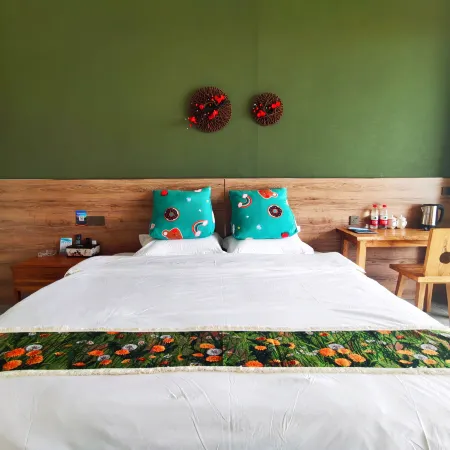 Yanningxuan Mountain View Art Homestay