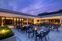 Yingde Jiqingli Xianhu Hotel - 5-Star