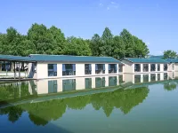 Cixi Heart Bay Resort Hotels near Ningbo Fantawild Tourism Resort