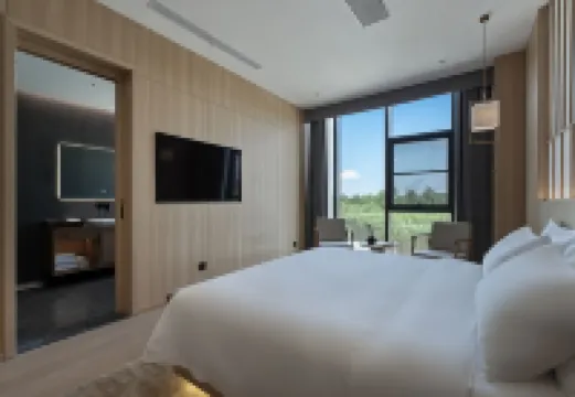 Yangzhou Fengyin wutong Holiday Hotel