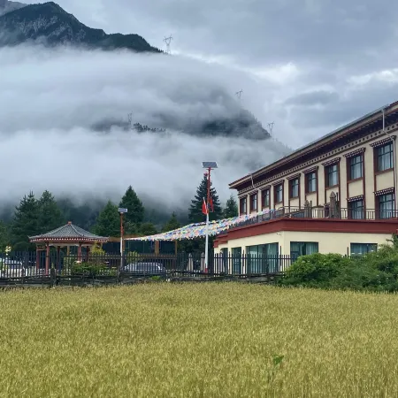 Boan Mountain perch resort&campground