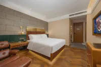 제임스 조이스 코페텔 베이징 순이 디스트릭트 캐피탈 에어포트