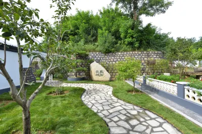 Shanhaiguan No. 58 Homestay (Qinhuangdao Shanhaiguan Station) Các khách sạn gần Daci Monastery