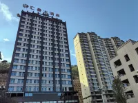 Huijing Grand Hotel