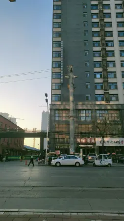 Shiyi Homestay (Xishan Road) Отели рядом с достопримечательностью «Luoguanzhong Memorial Hall»