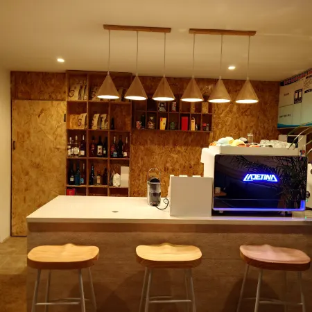 Riding West International Youth Hostel(Six star Street scenic spot)