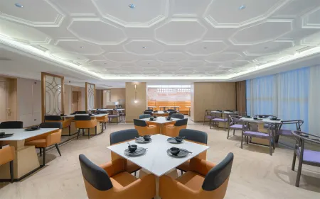 Vienna International Hotel (Pingyang Wanquan Future Center)
