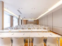 Vienna Hotel (Longnan Lantian · Lianhu Plaza Branch)