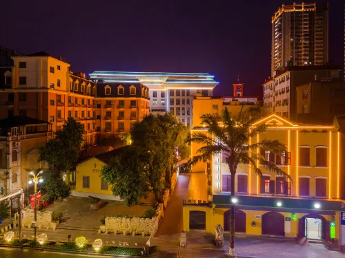 He Kou Zhenpin Guomen Hotel (He Kou Port Store)