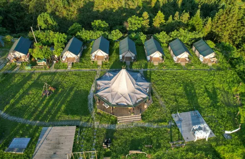 Liping Zhaoxing Sunset Valley Campground - bar