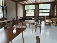 Yunzang Riverside Wild Luxury Resort - 3-Star