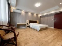 Wanhe Hotel - parkir