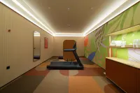 Oranges Hotel (Huzhou Xiang Tang Street Store) - parcheggio