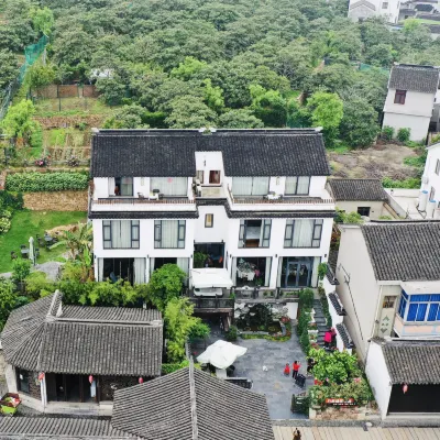 Jiutang Guesthouse Hotels near Sanyuan Memorial Archway