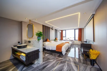 Beidaihe Beach Sunrise Hotel Отели рядом с достопримечательностью «Qinhuang Botanical Garden»