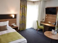 Martins Klause Airport Messe Hotel Hotels in der Nähe von Flughafen Stuttgart Besucherterrasse