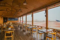 Laoting Xiangyun Bay Sea View Hotel