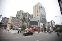 METEORLAND Hotel (Zhangjiajie Tourist Commercial Pedestrian Street Tianmen Outlet Plaza) Hotels in Zhangjiajie