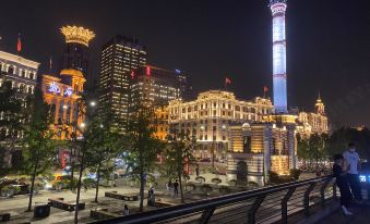 Shanghai Lianzheng Hotel (People's Square Subway Station)