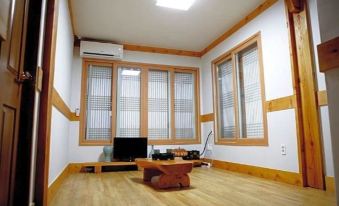 Heungbuga Hanok Guesthouse