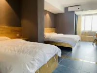 Kulunqi Tongxiang Youth Hostel
