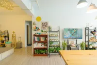 Yanyi Youth Hostel (Wuhan Residential District Kou Subway Station Branch)